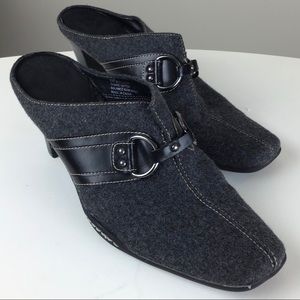 Aerosoles A2 Gray fabric mules with cute heel